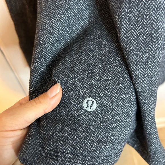 Lululemon Heathered Herringbone Kanto Catch Me 1/2 Zip - Picture 5 of 5